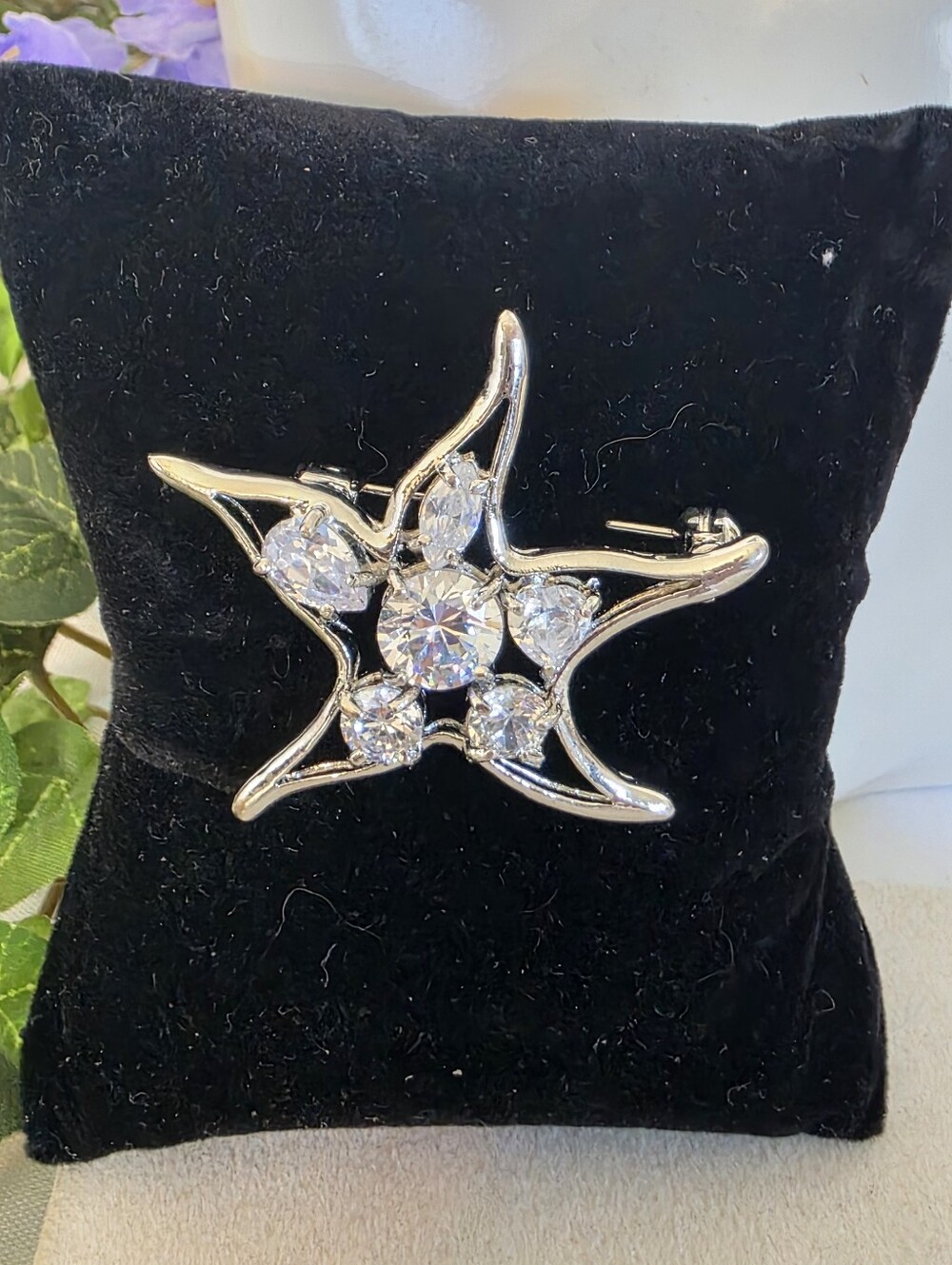 Silver Tone Starfish Brooch Pin Clear Cubic Zirconia Rhinestone Beach Coastal